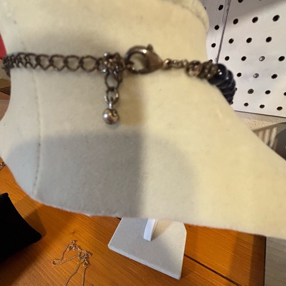 3 Vintage Avon necklaces - Picture 4 of 13